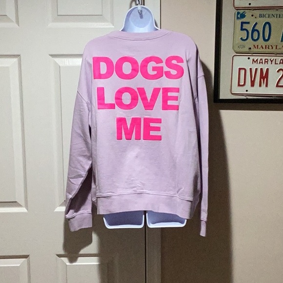 Wildfox Tops - WildFox “Dogs Love Me” Lavender Sweatshirt - Size XL